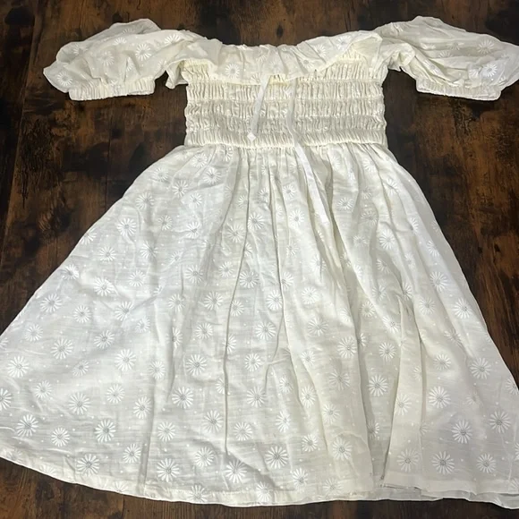 Yeanzuun Floral Babydoll Dress Beige - SIZE M elastic bodice - Picture 3 of 5